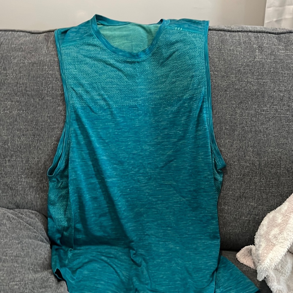 Mens large workout tank top from Lululemon